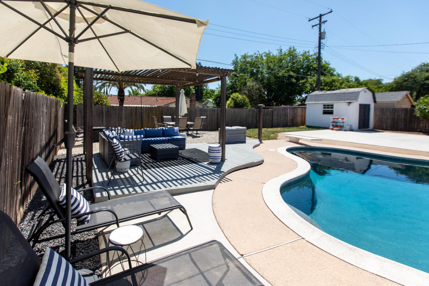 Detail Gallery Image 40 of 44 For 8940 Leatham Ave, Fair Oaks,  CA 95628 - 4 Beds | 2 Baths