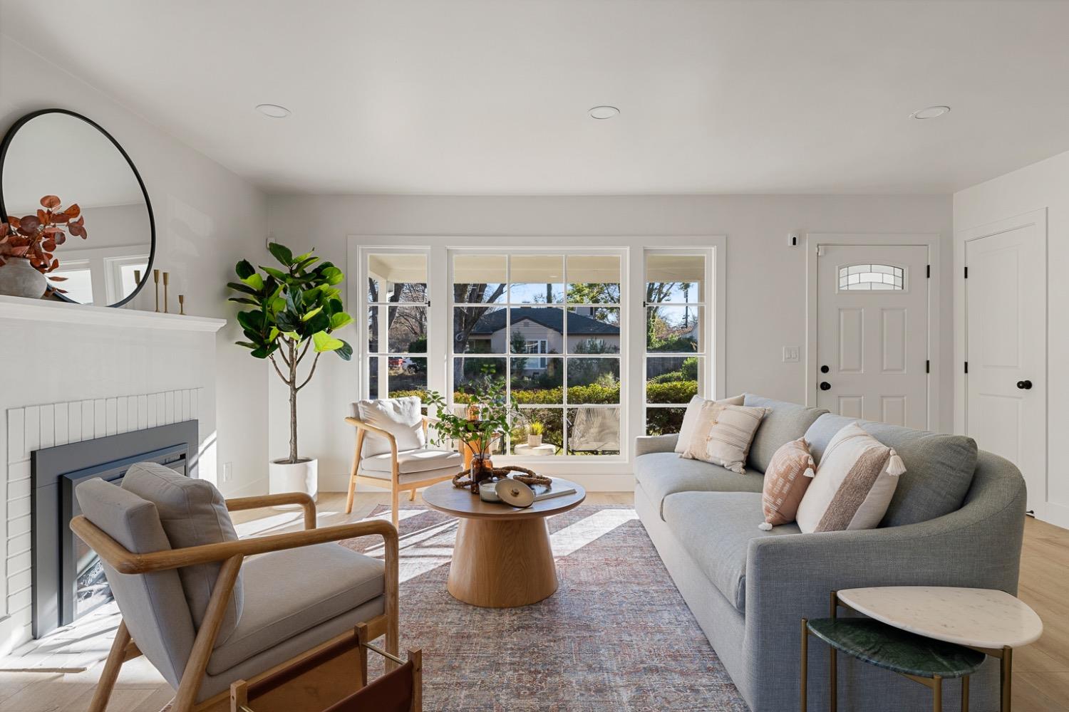 Detail Gallery Image 7 of 49 For 2750 San Luis Ct, Sacramento,  CA 95818 - 3 Beds | 2 Baths