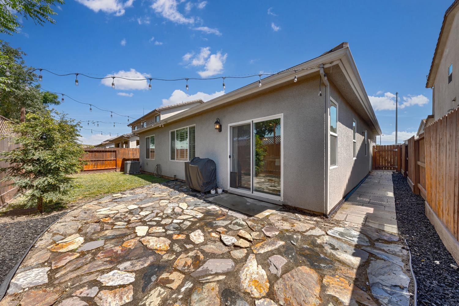 Detail Gallery Image 25 of 26 For 743 Beeler St, Stockton,  CA 95204 - 3 Beds | 2 Baths