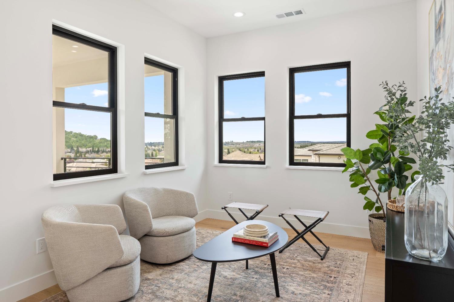 Detail Gallery Image 19 of 47 For 714 Sundahl Dr, Folsom,  CA 95630 - 5 Beds | 3/1 Baths