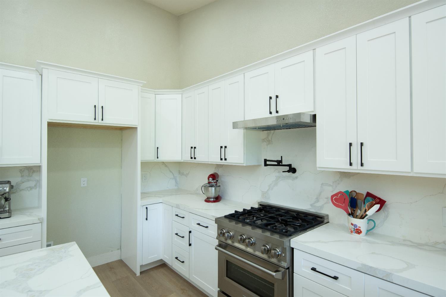 Detail Gallery Image 15 of 36 For 892 River Bluff Dr, Oakdale,  CA 95361 - 3 Beds | 2 Baths