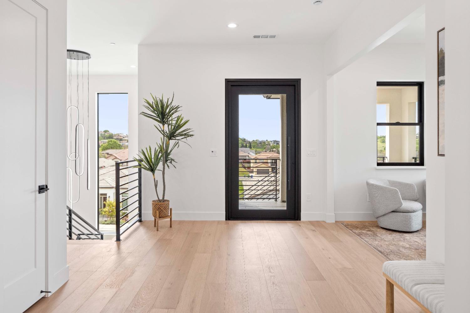 Detail Gallery Image 18 of 47 For 714 Sundahl Dr, Folsom,  CA 95630 - 5 Beds | 3/1 Baths