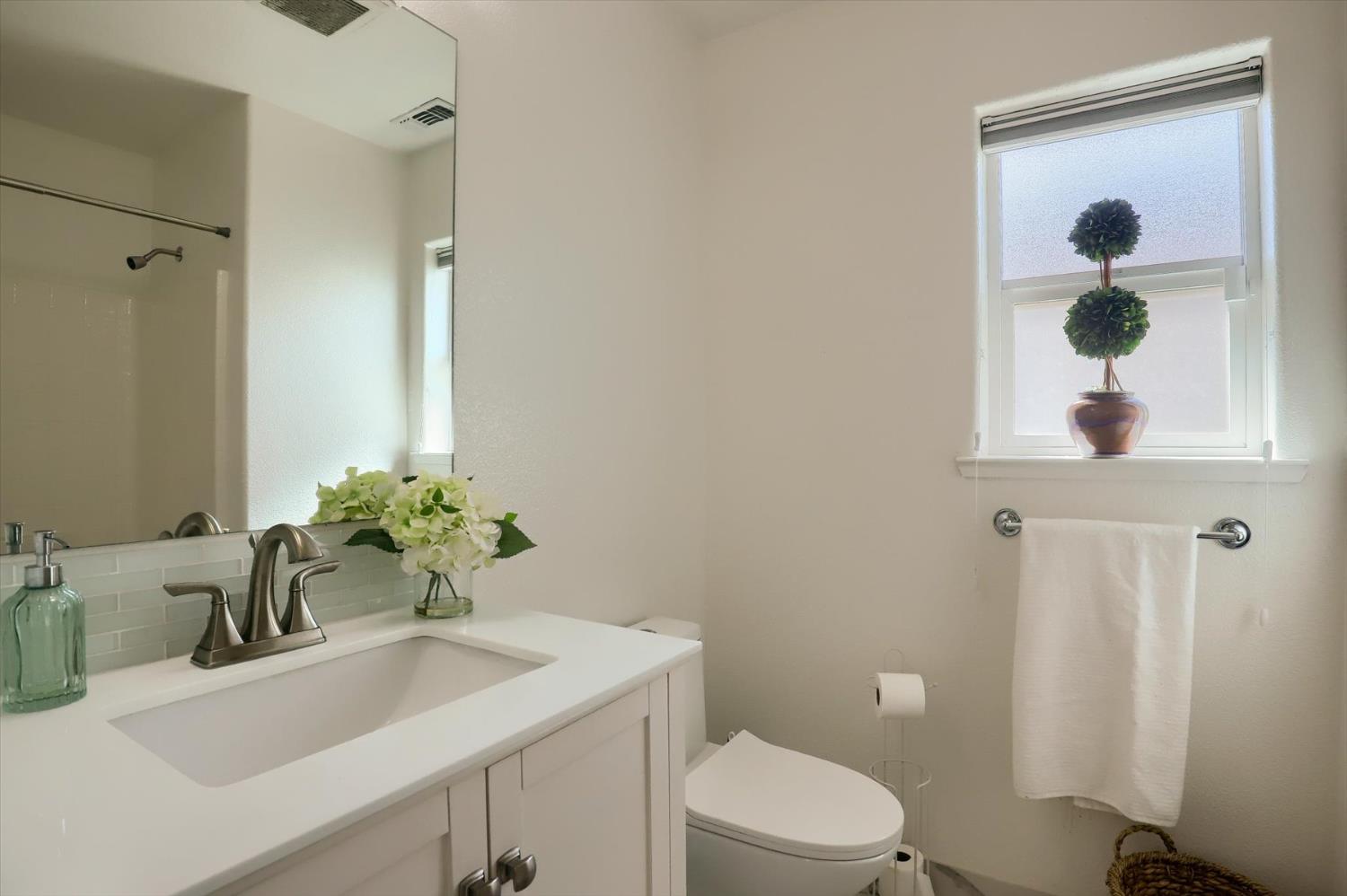 Detail Gallery Image 24 of 95 For 127 Highlands Ct, Grass Valley,  CA 95945 - 2 Beds | 2 Baths