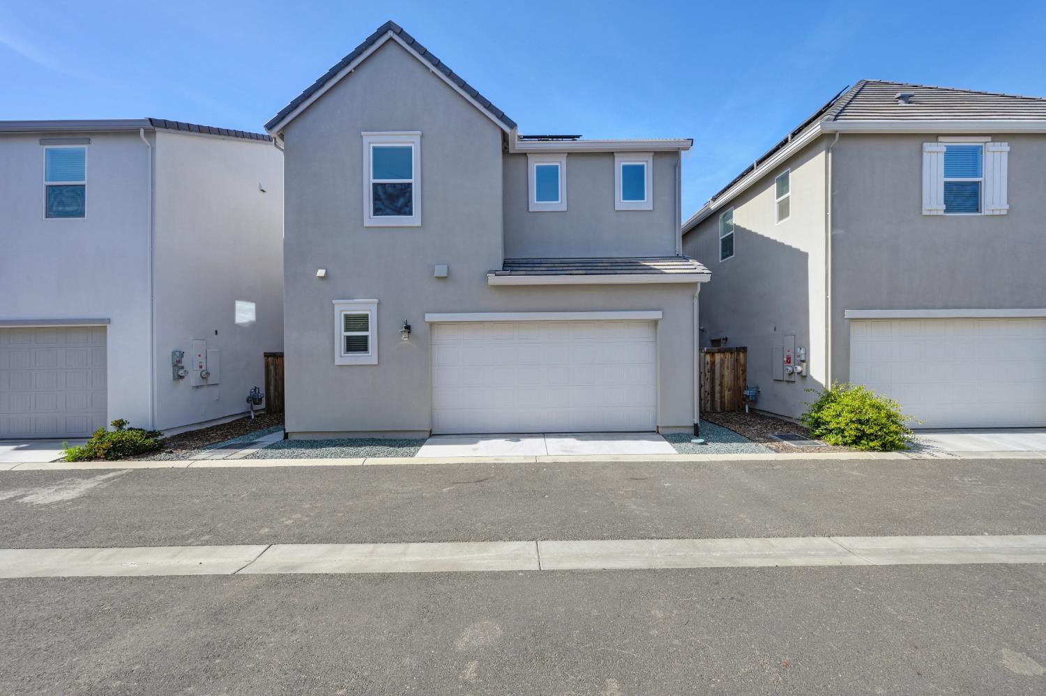 Detail Gallery Image 47 of 53 For 2372 Bastogne, Sacramento,  CA 95818 - 3 Beds | 2/1 Baths
