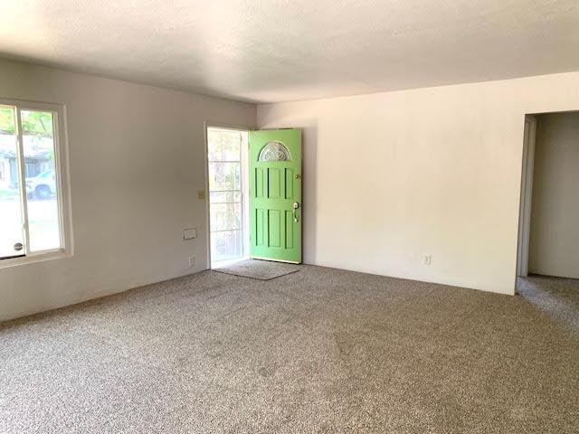 Detail Gallery Image 3 of 23 For 426 Flower St, Turlock,  CA 95380 - – Beds | – Baths