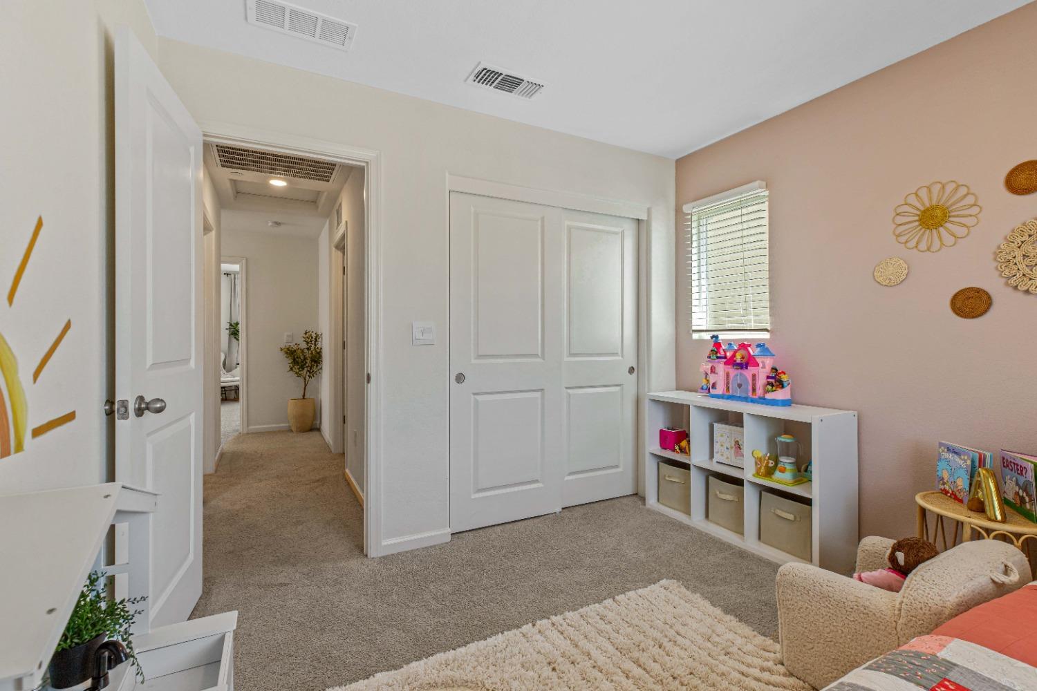 Detail Gallery Image 24 of 50 For 450 Rainbow Falls Ln, Manteca,  CA 95337 - 3 Beds | 2/1 Baths
