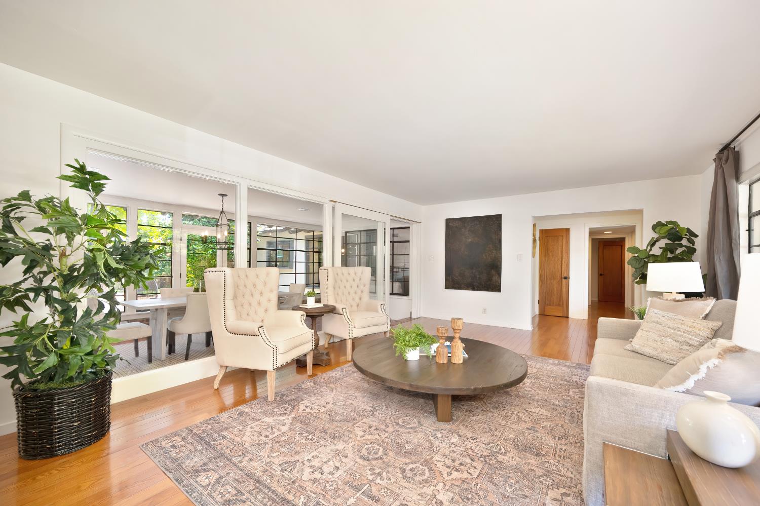 Detail Gallery Image 17 of 64 For 5428 Fair Oaks Blvd, Carmichael,  CA 95608 - 4 Beds | 2 Baths