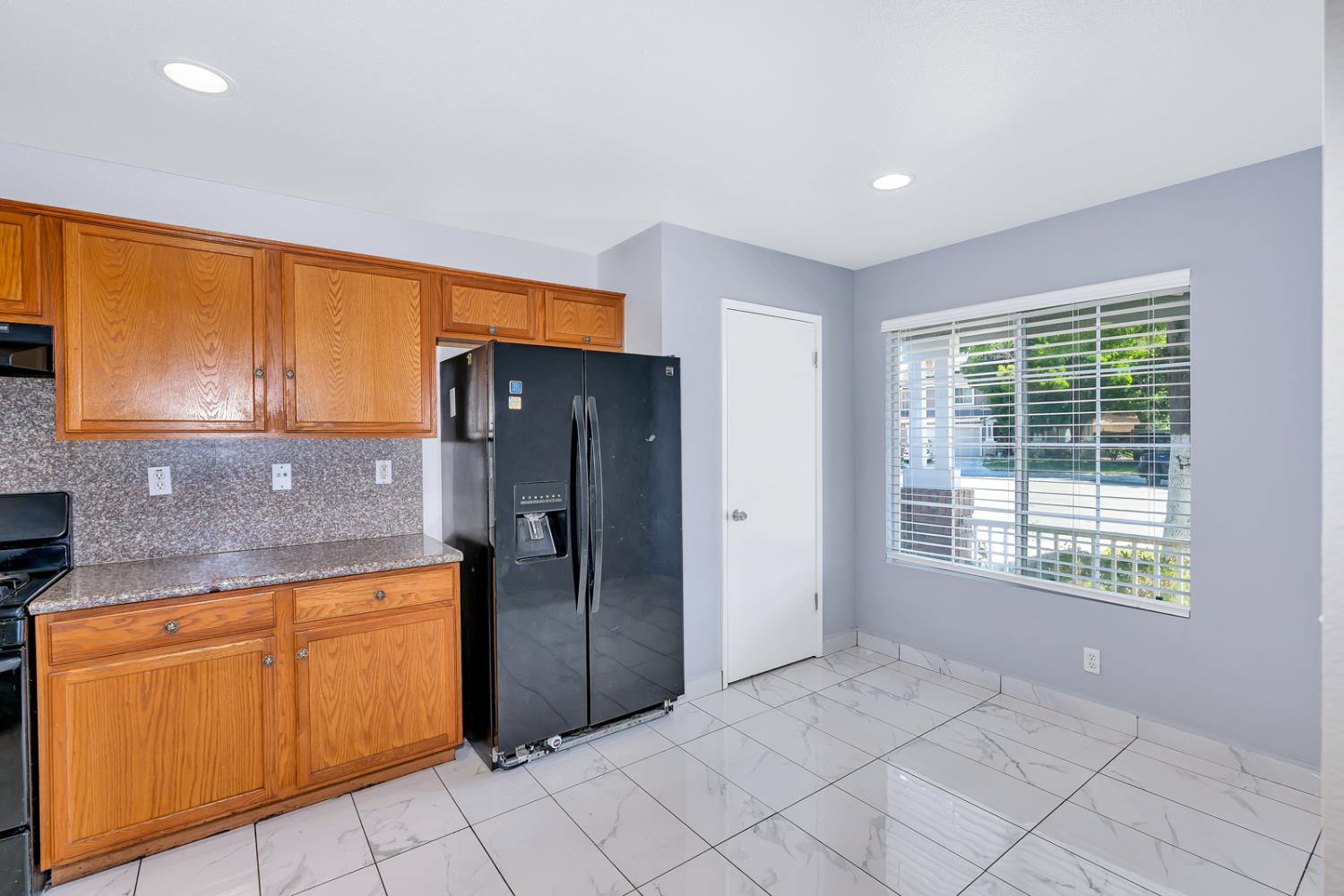 Widgeon Court, Los Banos, California image 13