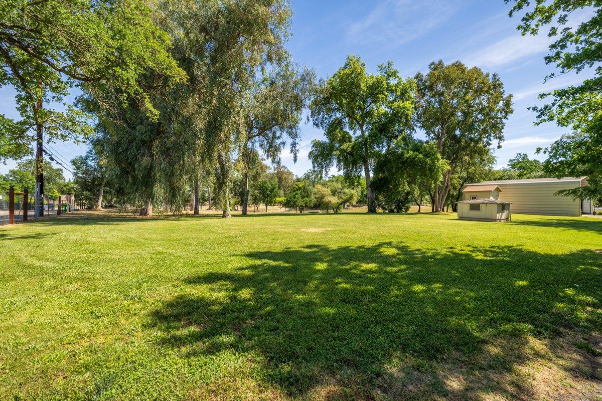 Detail Gallery Image 3 of 56 For 4325 Dias Ln, Loomis,  CA 95650 - 3 Beds | 2 Baths