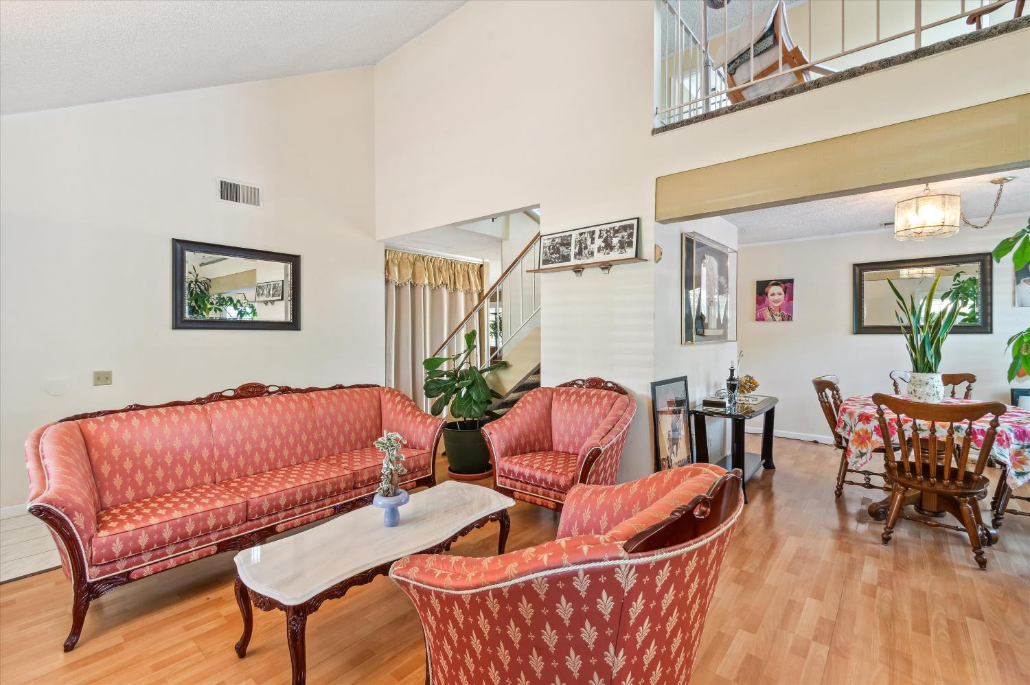 Detail Gallery Image 5 of 32 For 4852 Nadine Ct, Union City,  CA 94587 - 3 Beds | 2/1 Baths