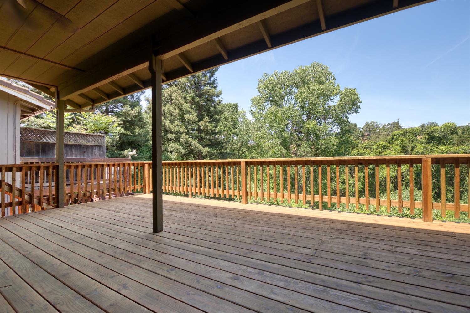 Detail Gallery Image 34 of 36 For 892 River Bluff Dr, Oakdale,  CA 95361 - 3 Beds | 2 Baths