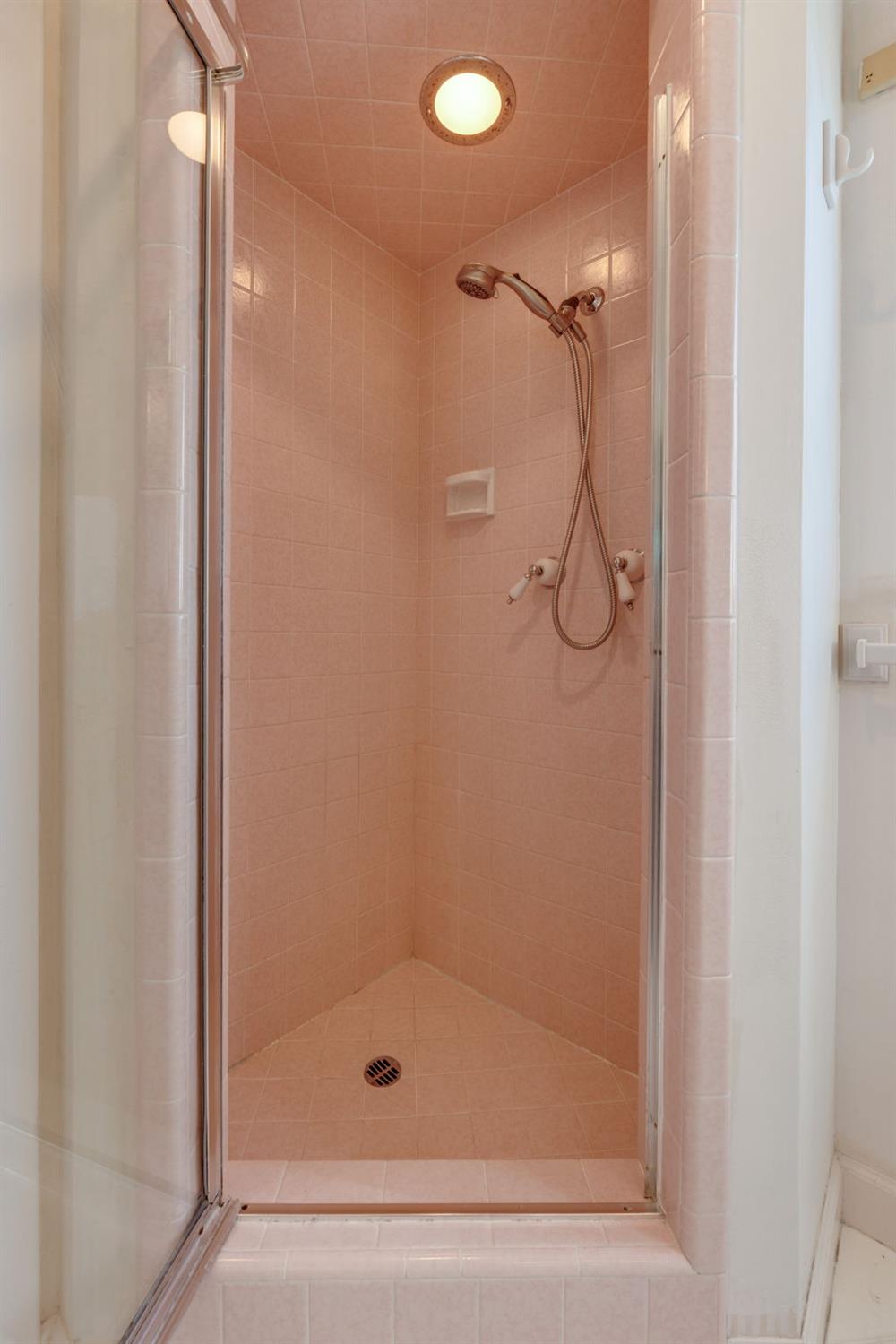 Detail Gallery Image 29 of 43 For 4138 Yacht Harbor Dr, Stockton,  CA 95204 - 3 Beds | 2 Baths