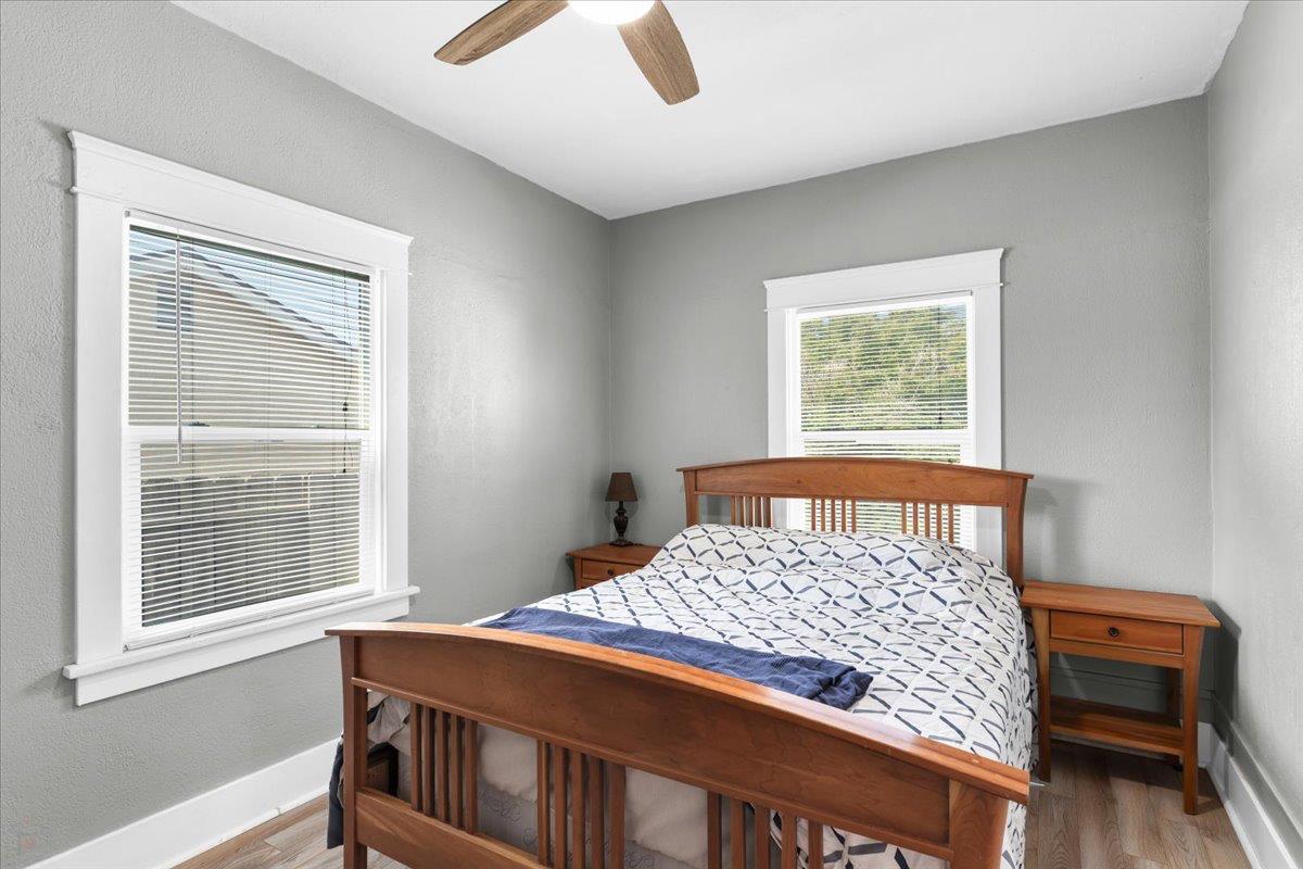 Detail Gallery Image 30 of 61 For 209 S Pasadena Ave, Waterford,  CA 95386 - 3 Beds | 1 Baths