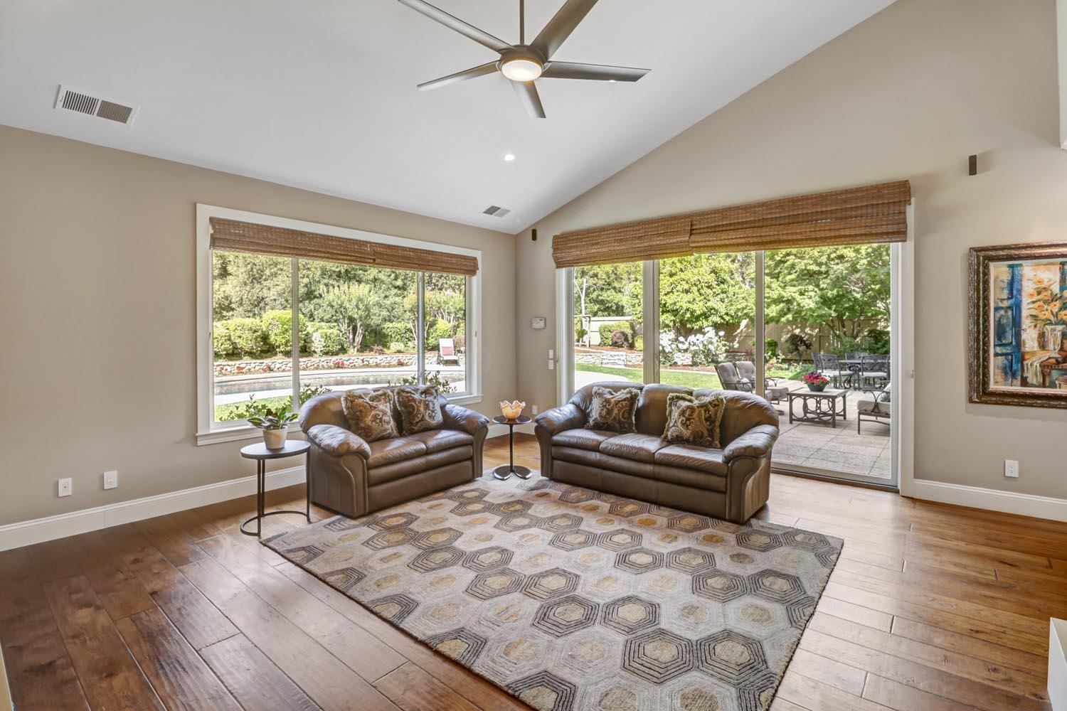 Detail Gallery Image 21 of 62 For 11464 Huntington Village Ln, Gold River,  CA 95670 - 4 Beds | 4/2 Baths
