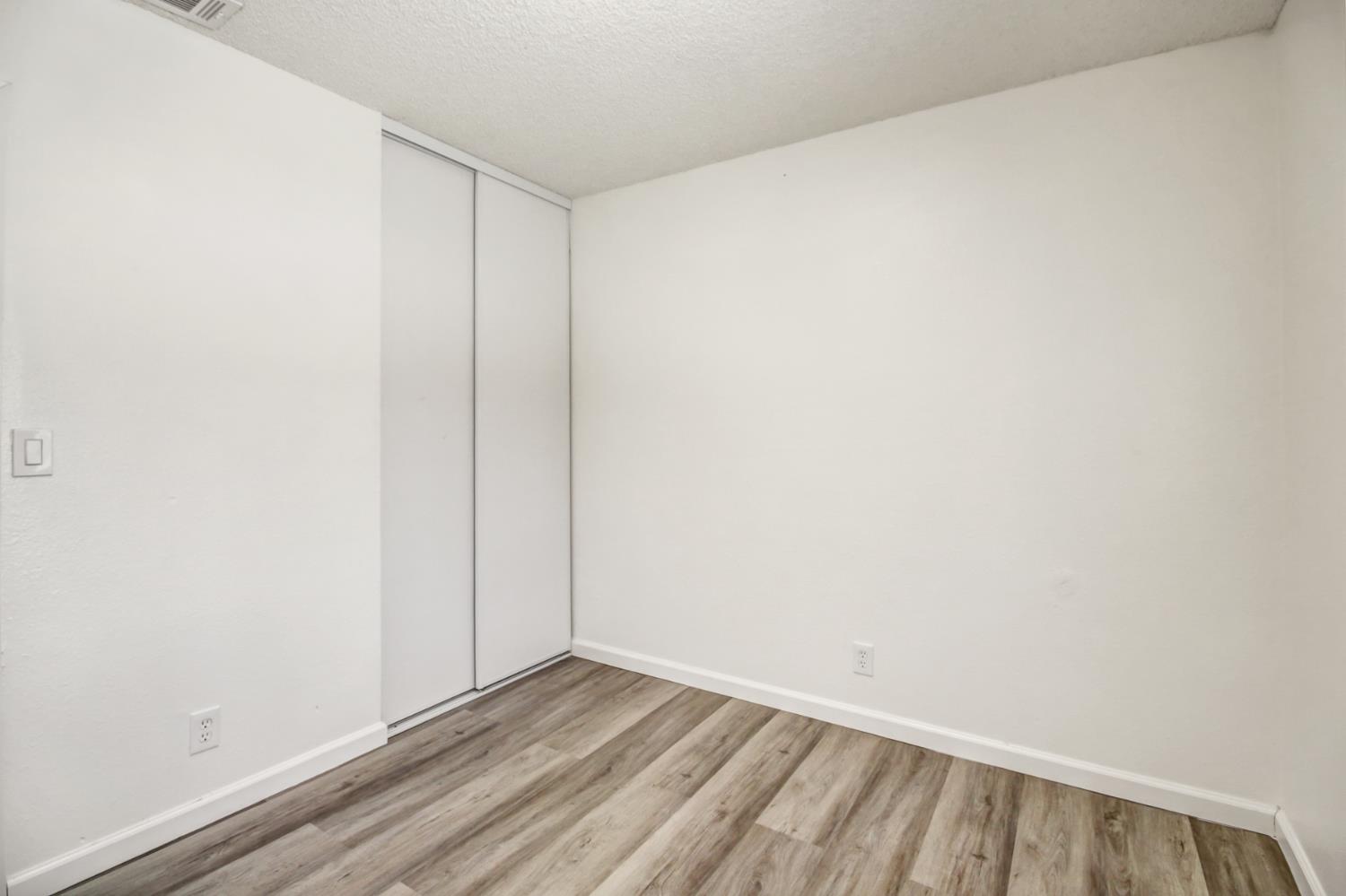 Detail Gallery Image 35 of 48 For 2301 Walnut Grove Way, Rancho Cordova,  CA 95670 - 3 Beds | 2 Baths