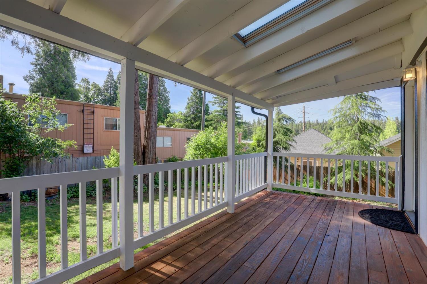 Detail Gallery Image 33 of 62 For 347 E Maryland Dr, Grass Valley,  CA 95945 - 2 Beds | 2 Baths