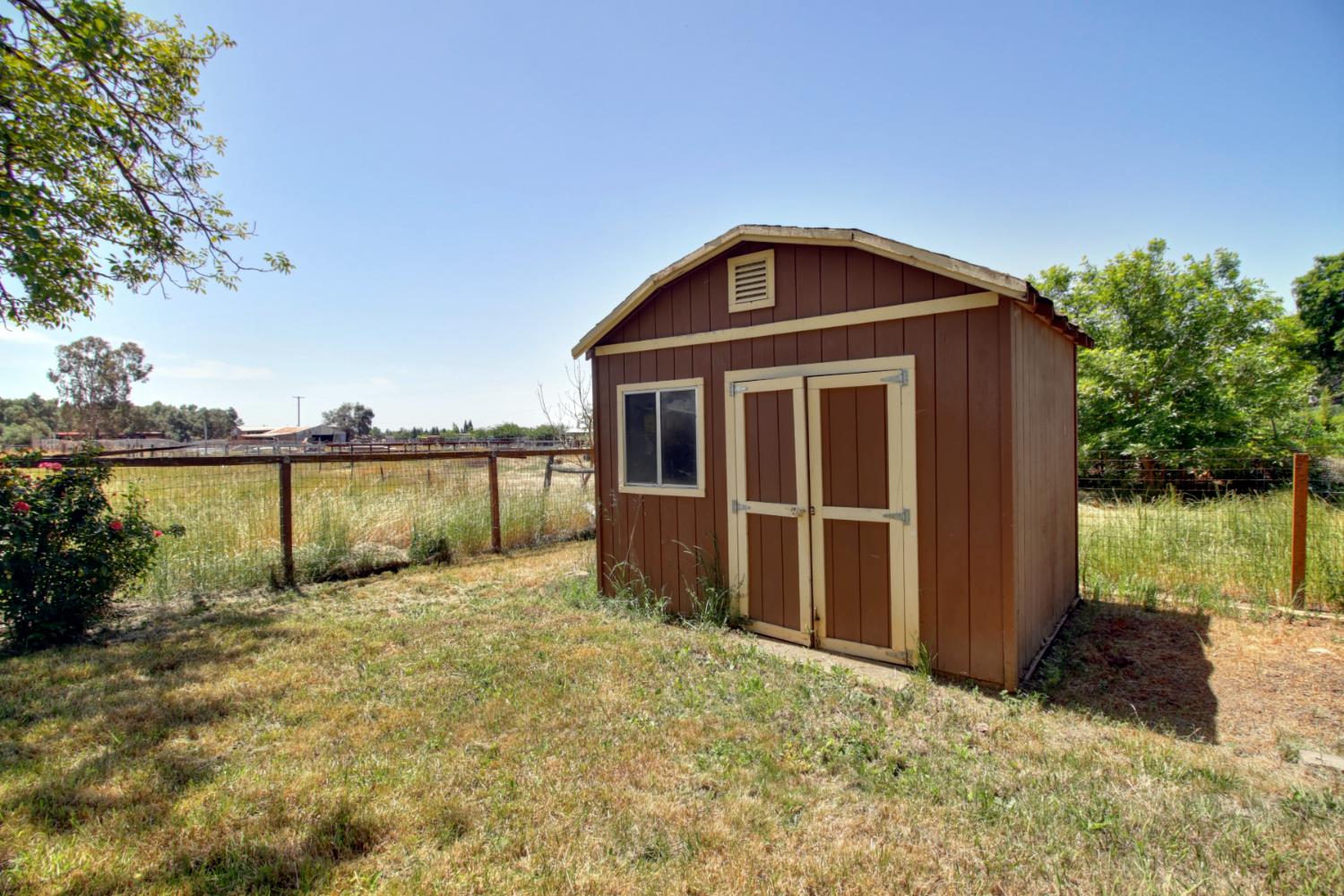 Detail Gallery Image 55 of 82 For 10376 Spiva Rd, Sacramento,  CA 95829 - 4 Beds | 2 Baths