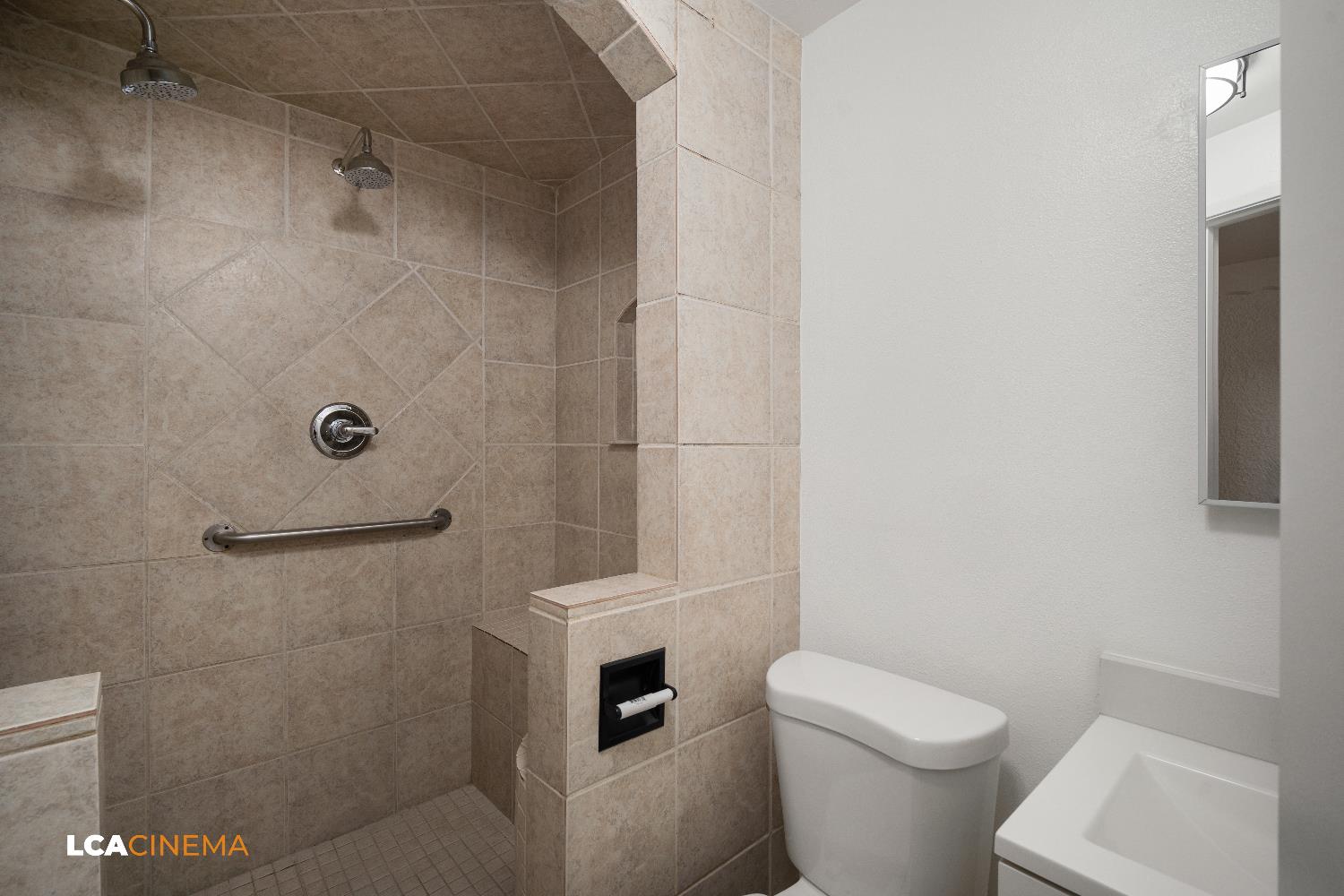Detail Gallery Image 25 of 35 For 615 Decatur St, Bakersfield,  CA 93308 - 4 Beds | 2 Baths