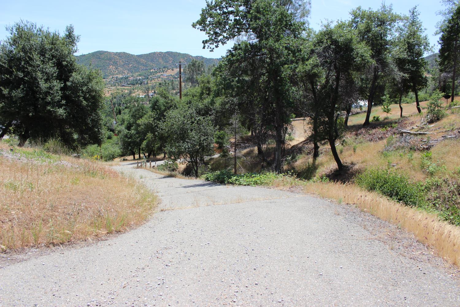 Carrousel Drive, Redding, California image 30