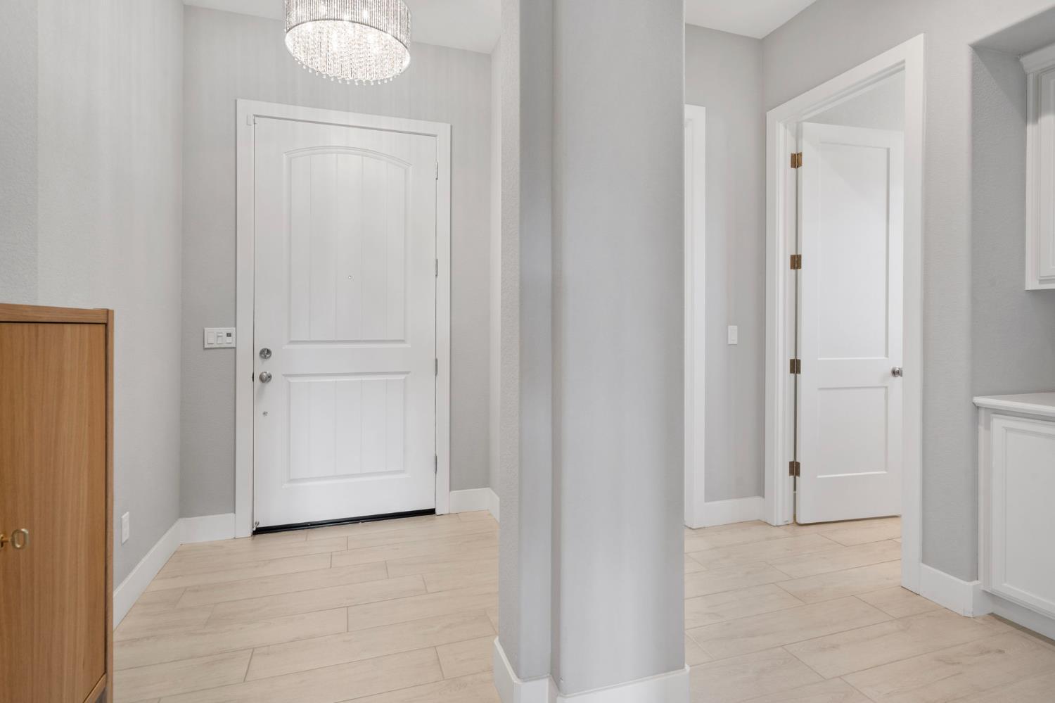 Detail Gallery Image 7 of 38 For 2406 Tribeca Ave, Manteca,  CA 95337 - 3 Beds | 2 Baths