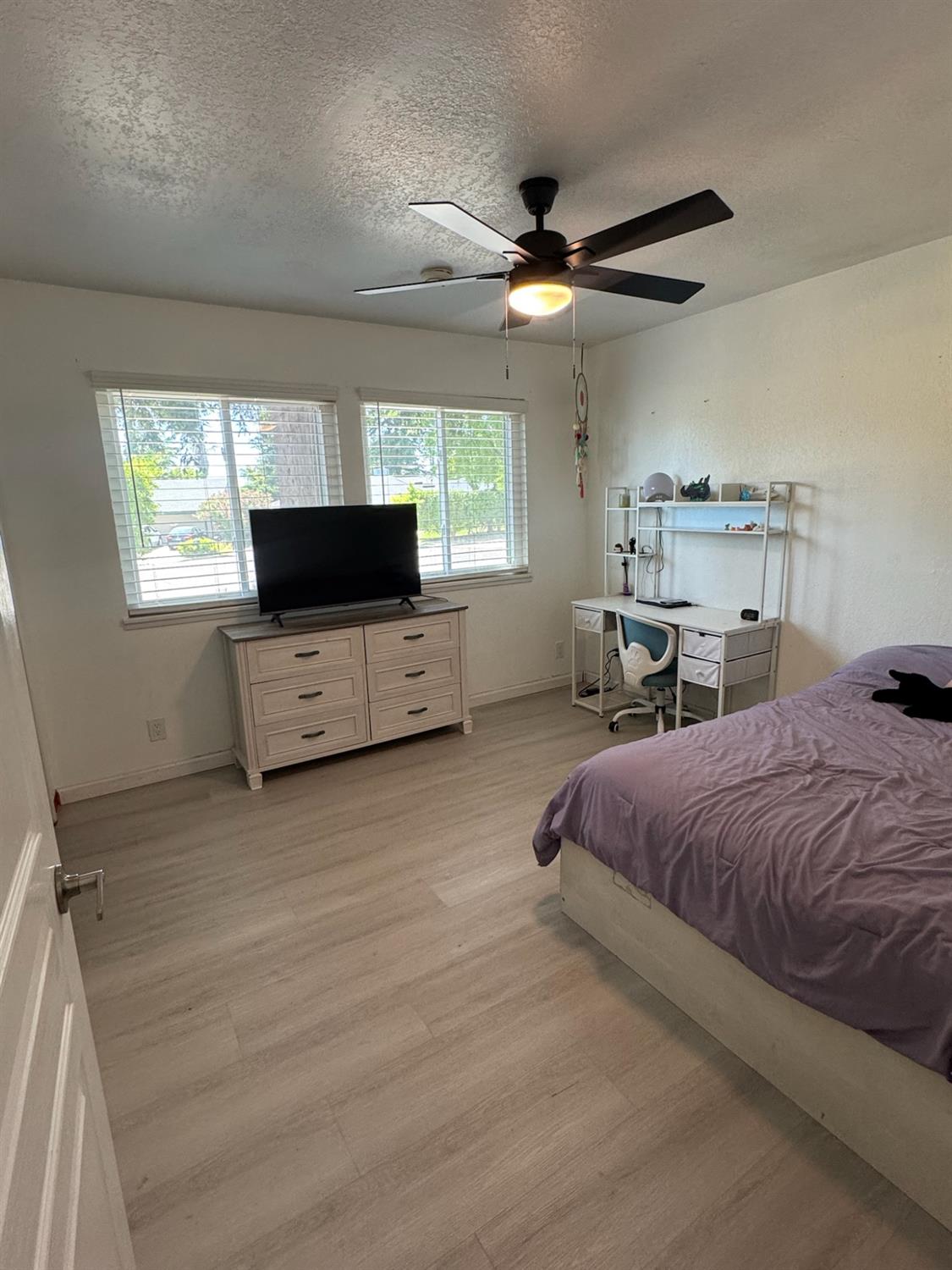 Detail Gallery Image 9 of 26 For 6762 N Knoll Ave, Fresno,  CA 93711 - 3 Beds | 2 Baths