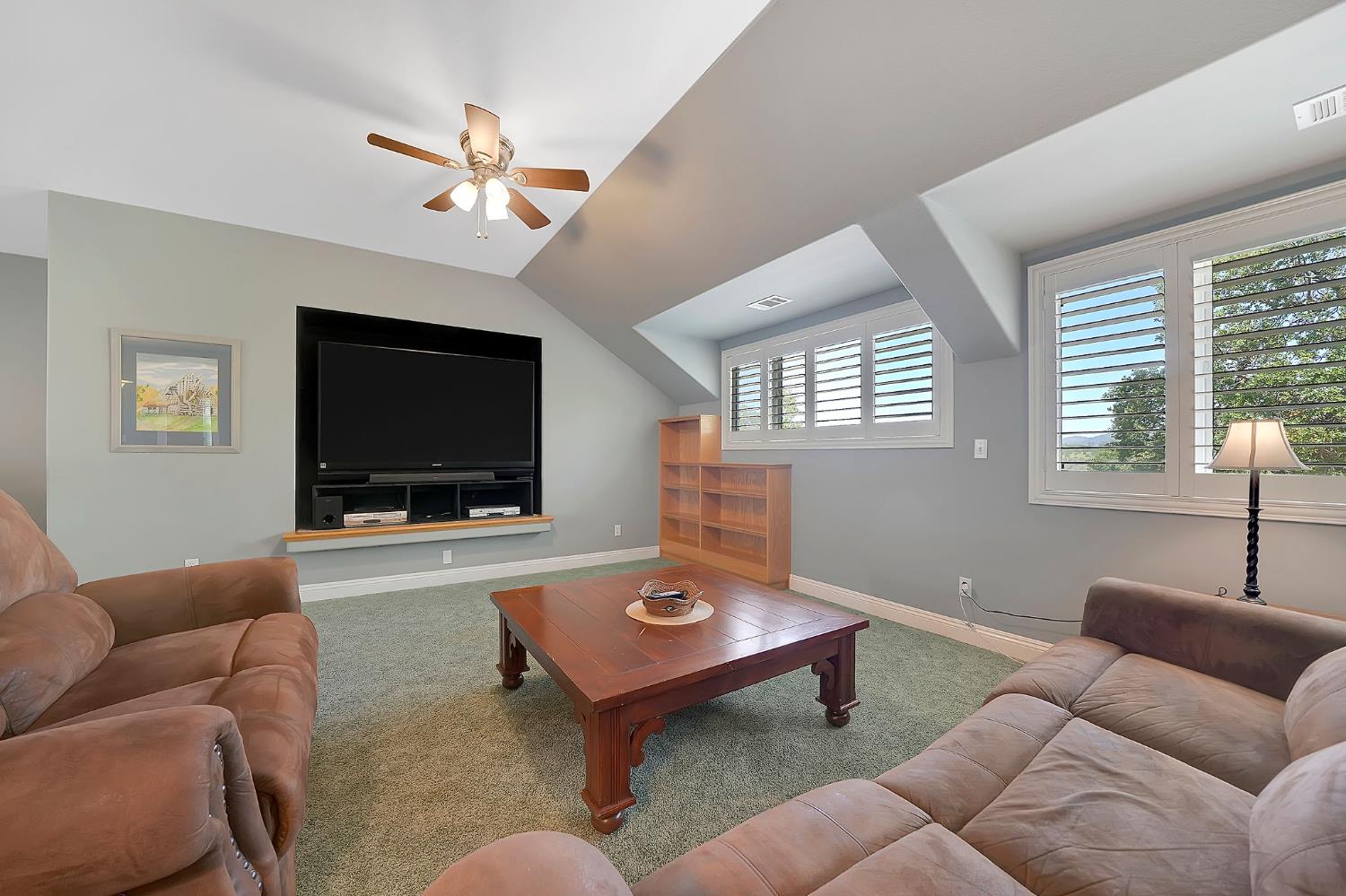 Detail Gallery Image 47 of 83 For 5753 Treosti Pl, Valley Springs,  CA 95252 - 5 Beds | 3/1 Baths