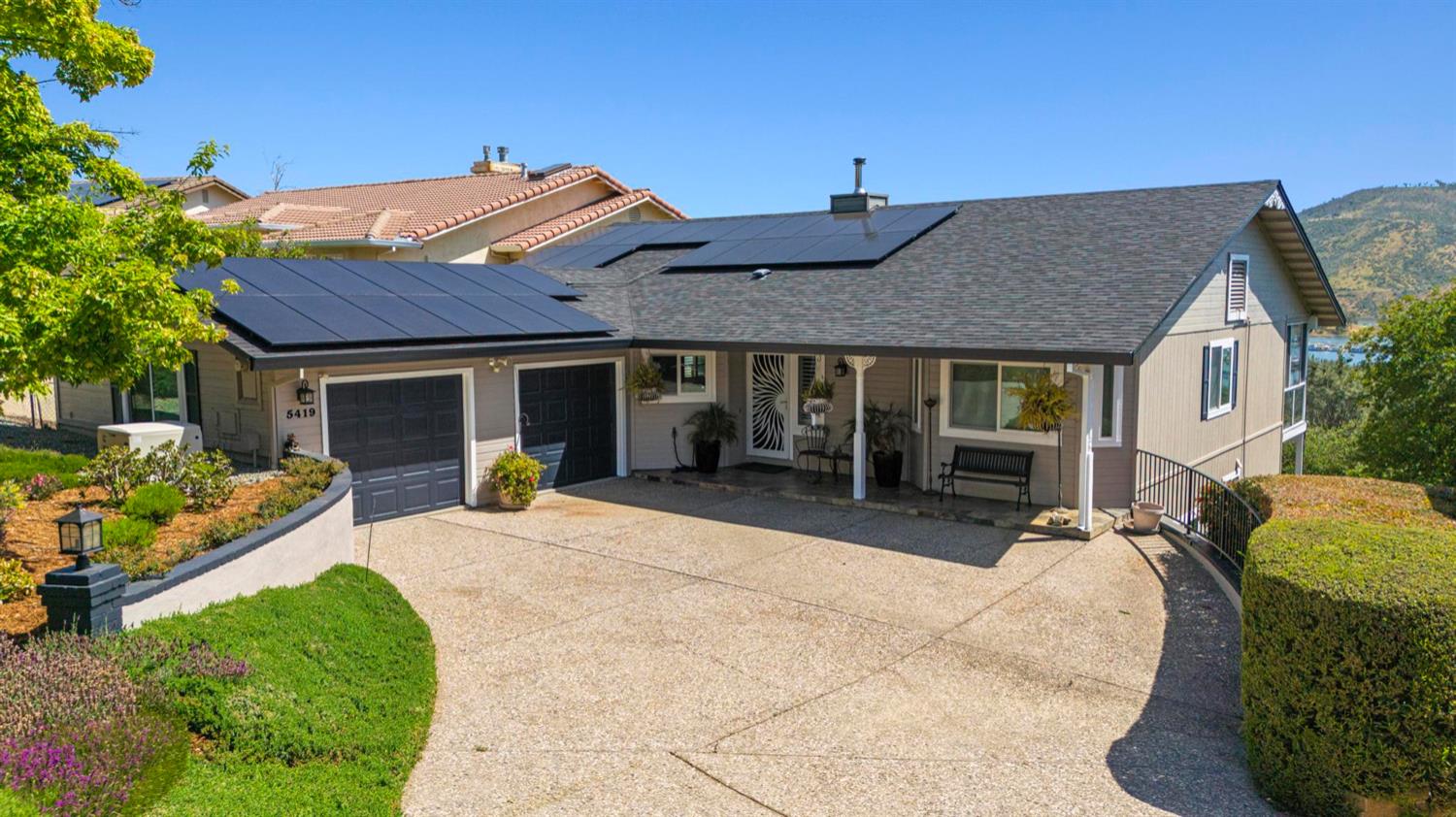 Detail Gallery Image 3 of 63 For 5419 Royal Oaks Dr, Oroville,  CA 95966 - 4 Beds | 2/1 Baths