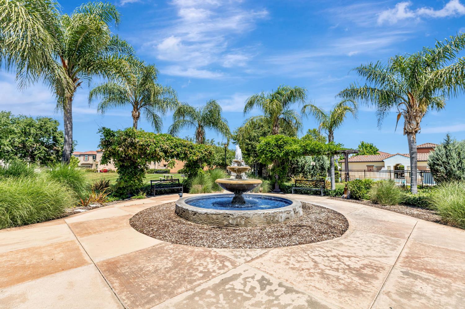 Detail Gallery Image 42 of 48 For 4630 Ocean Ln, Elk Grove,  CA 95757 - 2 Beds | 2 Baths