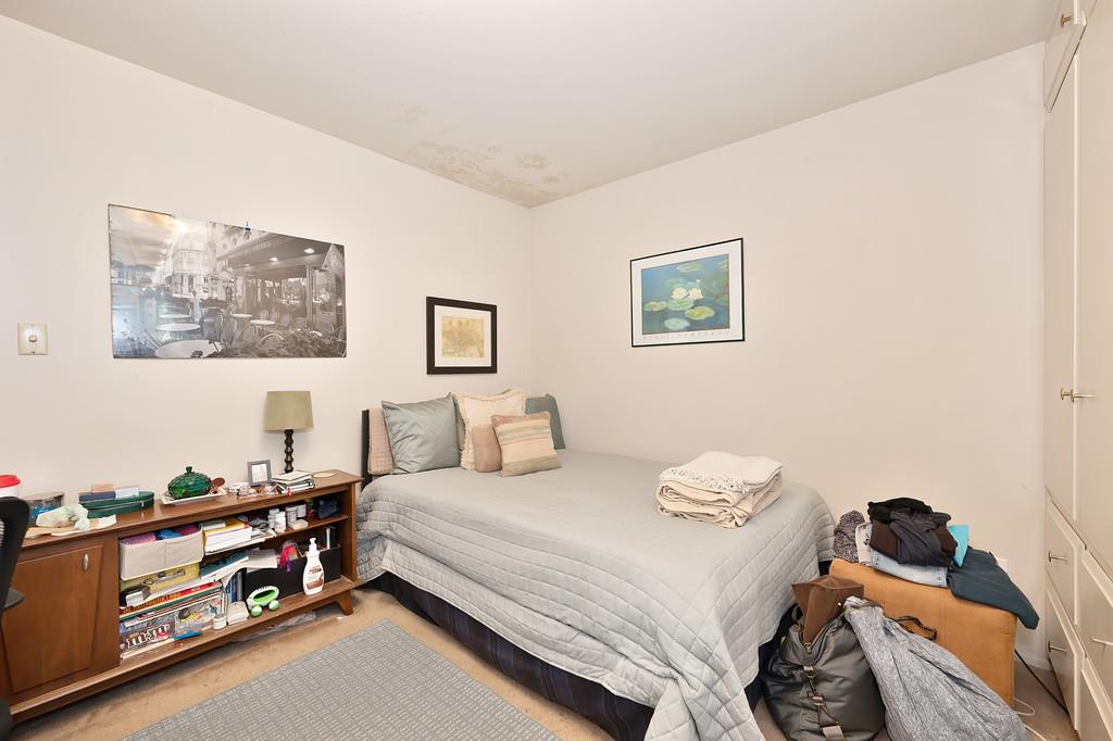 Detail Gallery Image 31 of 42 For 2 Springbrook Cir, Sacramento,  CA 95831 - – Beds | – Baths