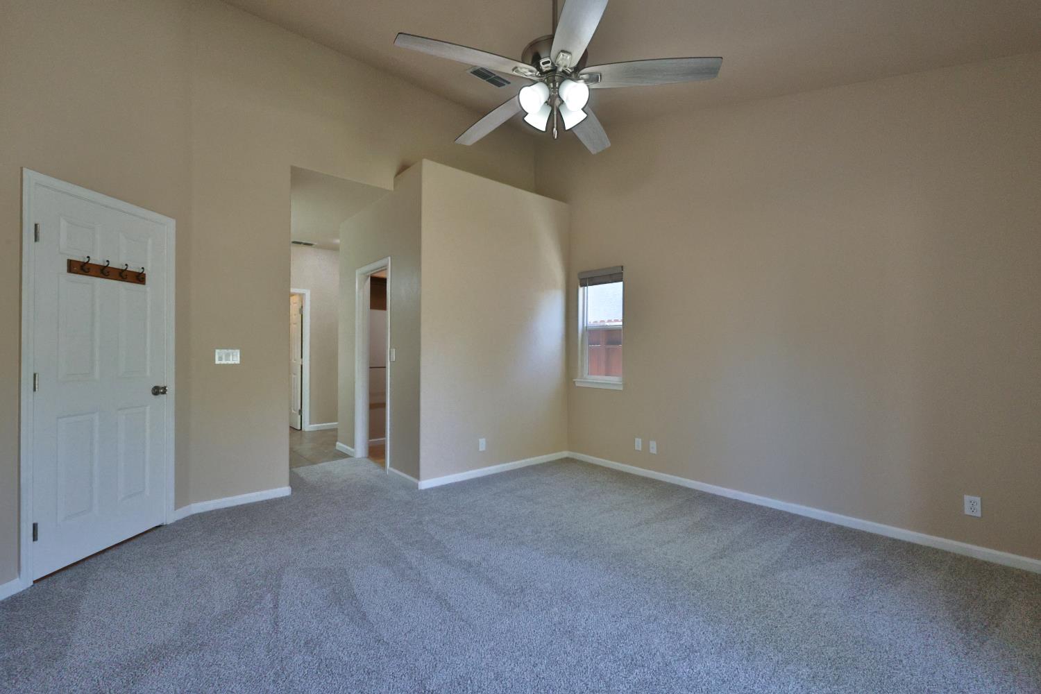 Detail Gallery Image 16 of 48 For 1575 Larkflower Way, Lincoln,  CA 95648 - 3 Beds | 2 Baths