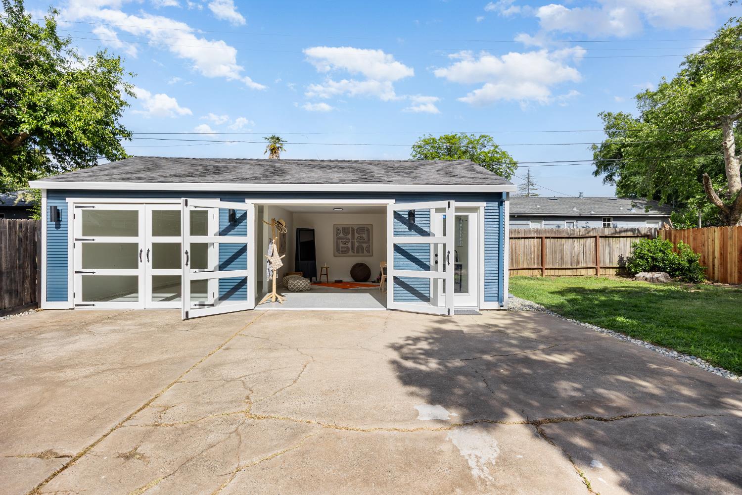 Detail Gallery Image 29 of 55 For 3517 Santa Cruz Way, Sacramento,  CA 95817 - 3 Beds | 3 Baths