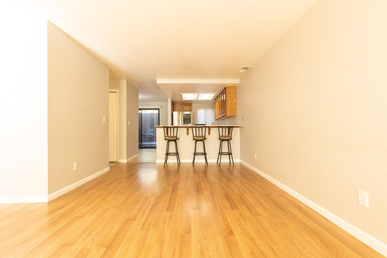 Detail Gallery Image 5 of 32 For 4029 Dale Rd #D,  Modesto,  CA 95356 - 2 Beds | 2/1 Baths