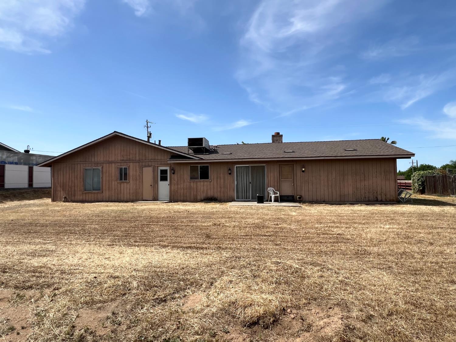 Detail Gallery Image 27 of 44 For 25553 El Vado Dr, Madera,  CA 93638 - 3 Beds | 1/1 Baths