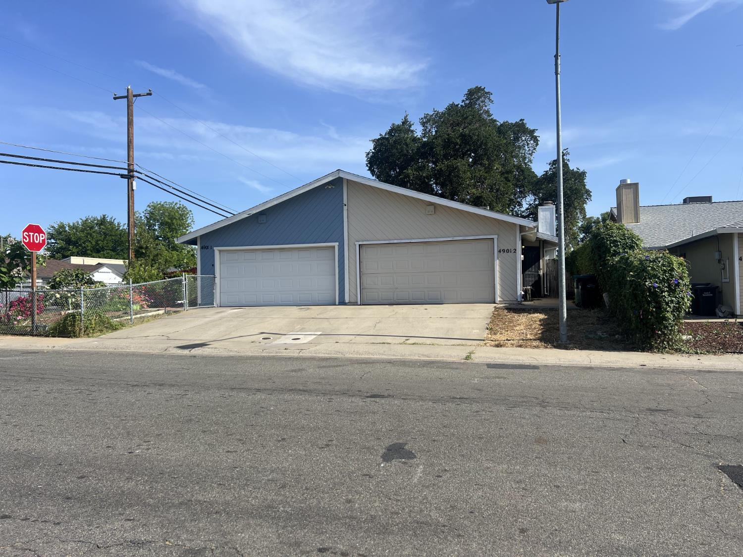 Detail Gallery Image 1 of 33 For 4901 Morningstar Dr #2,  Sacramento,  CA 95824 - 3 Beds | 2 Baths