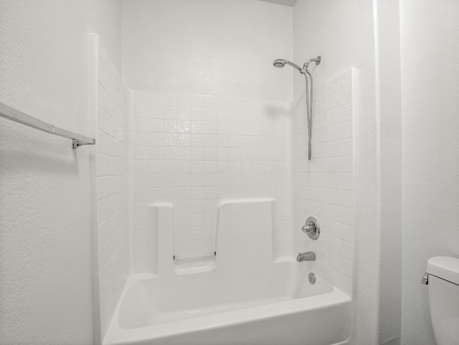 Detail Gallery Image 17 of 34 For 1585 Dallas St, Dinuba,  CA 93618 - 4 Beds | 2 Baths