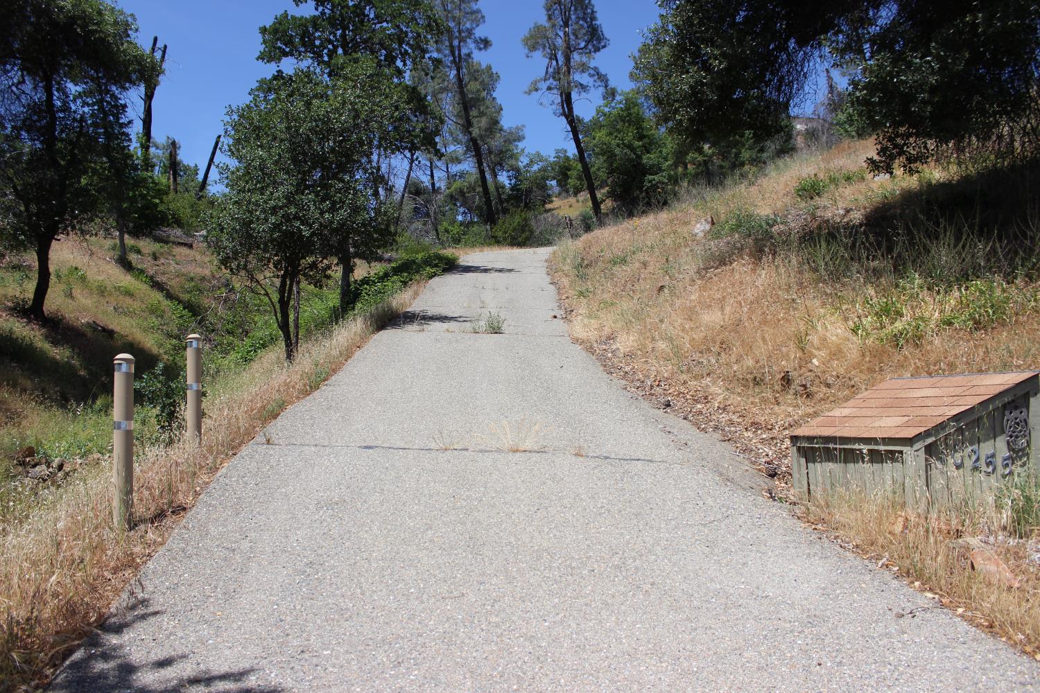 Carrousel Drive, Redding, California image 36