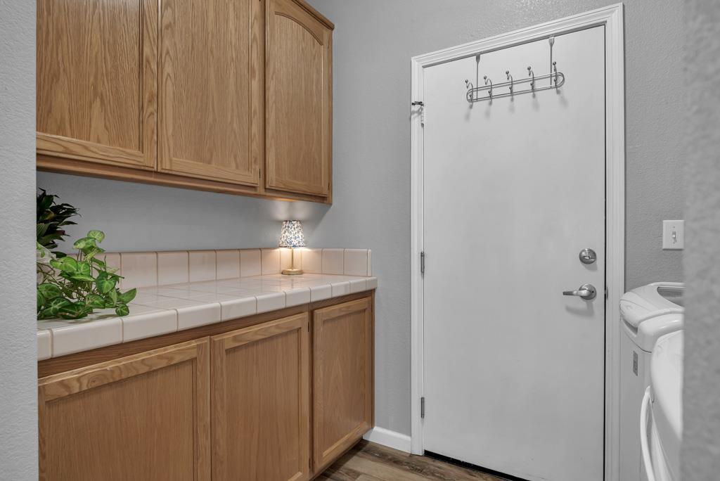 Detail Gallery Image 28 of 72 For 2709 Peridot Dr, Rescue,  CA 95672 - 4 Beds | 3 Baths