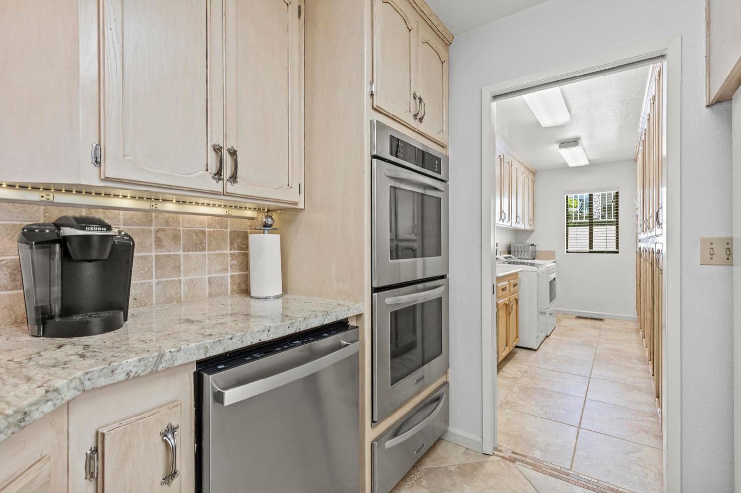 Detail Gallery Image 15 of 63 For 5419 Royal Oaks Dr, Oroville,  CA 95966 - 4 Beds | 2/1 Baths