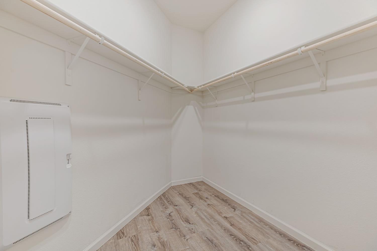 Detail Gallery Image 26 of 48 For 4630 Ocean Ln, Elk Grove,  CA 95757 - 2 Beds | 2 Baths