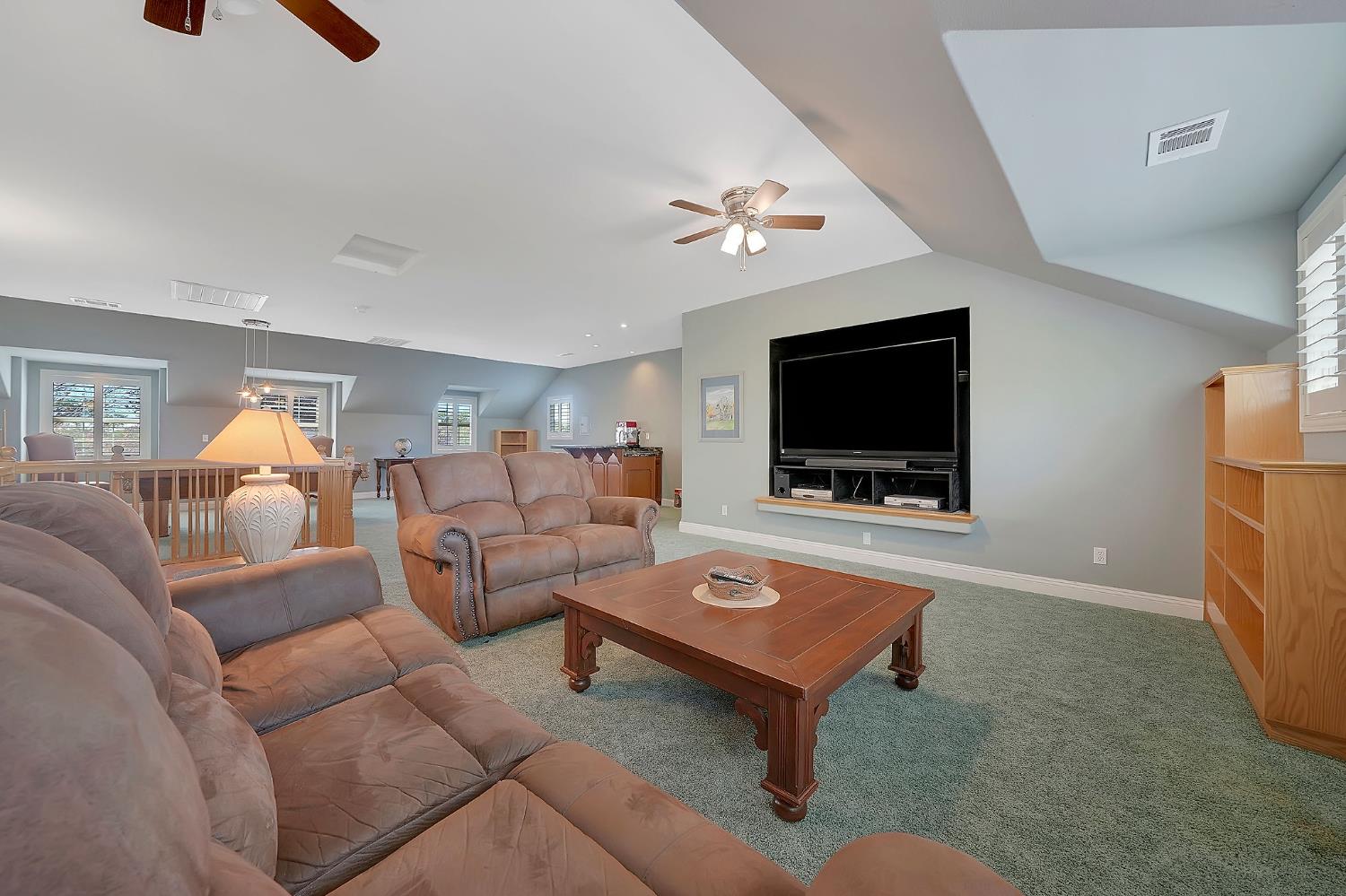 Detail Gallery Image 48 of 83 For 5753 Treosti Pl, Valley Springs,  CA 95252 - 5 Beds | 3/1 Baths