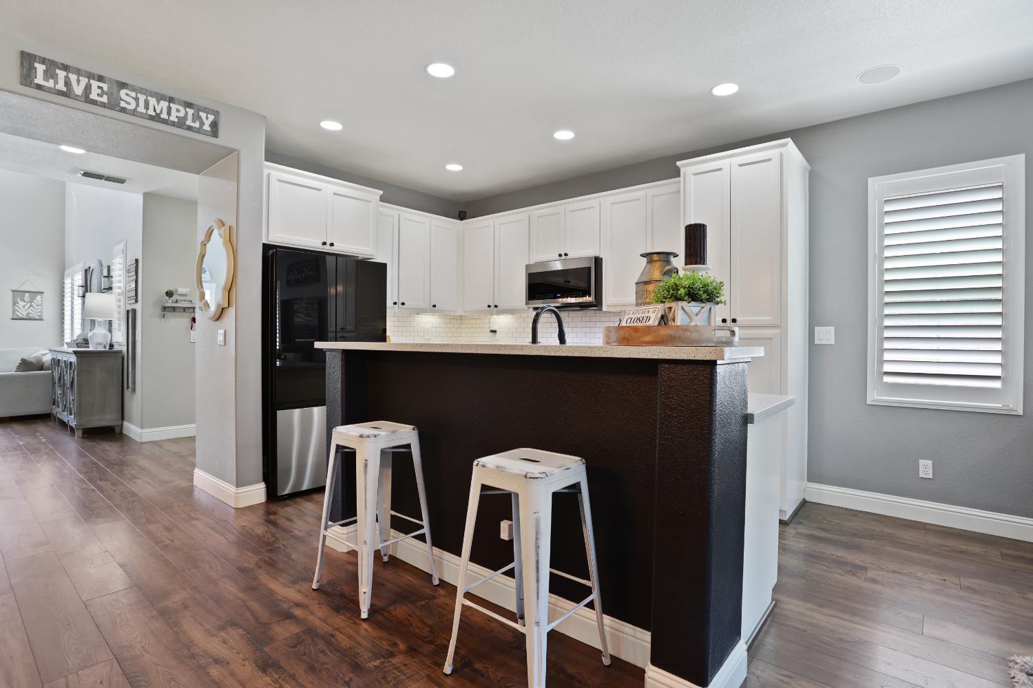 Detail Gallery Image 11 of 39 For 4275 Tropaz Ln, Tracy,  CA 95377 - 3 Beds | 2/1 Baths