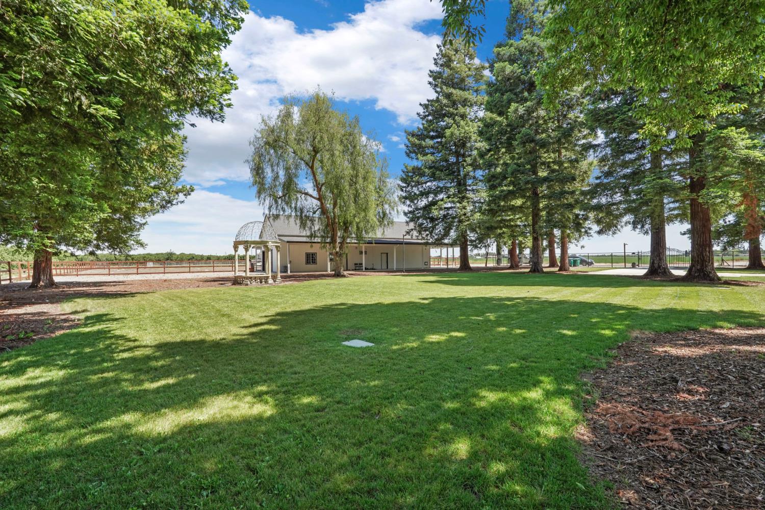 Detail Gallery Image 9 of 95 For 7149 E Eight Mile Rd, Stockton,  CA 95212 - 5 Beds | 5/1 Baths