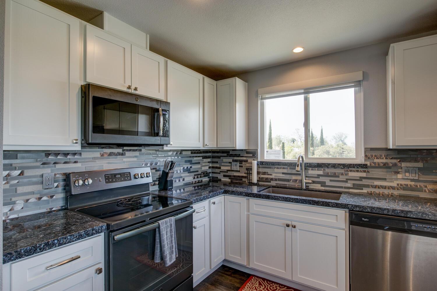 Detail Gallery Image 13 of 50 For 13520 Hoyito Cir, La Grange,  CA 95329 - 2 Beds | 2 Baths