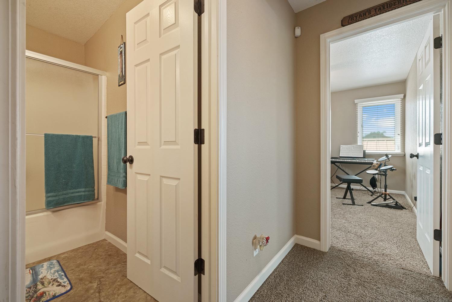 Detail Gallery Image 32 of 54 For 12777 Bonnie Brae, Waterford,  CA 95386 - 4 Beds | 3 Baths
