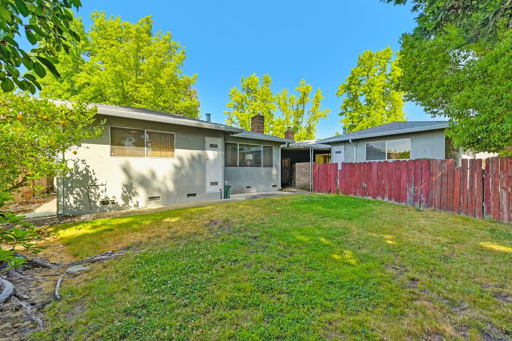 Detail Gallery Image 40 of 42 For 2 Springbrook Cir, Sacramento,  CA 95831 - – Beds | – Baths