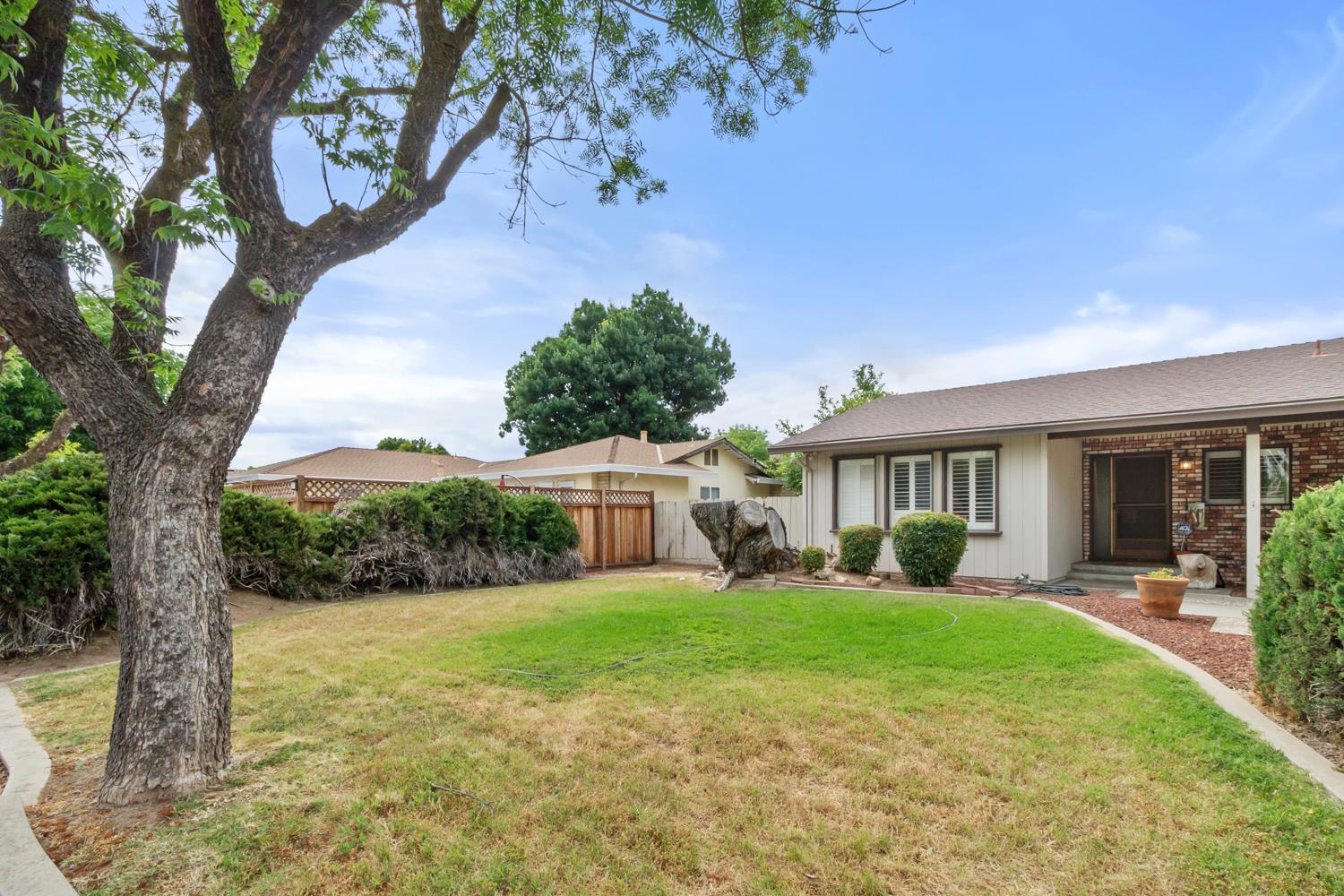 Detail Gallery Image 9 of 55 For 2624 E Orangeburg, Modesto,  CA 95355 - 3 Beds | 2 Baths