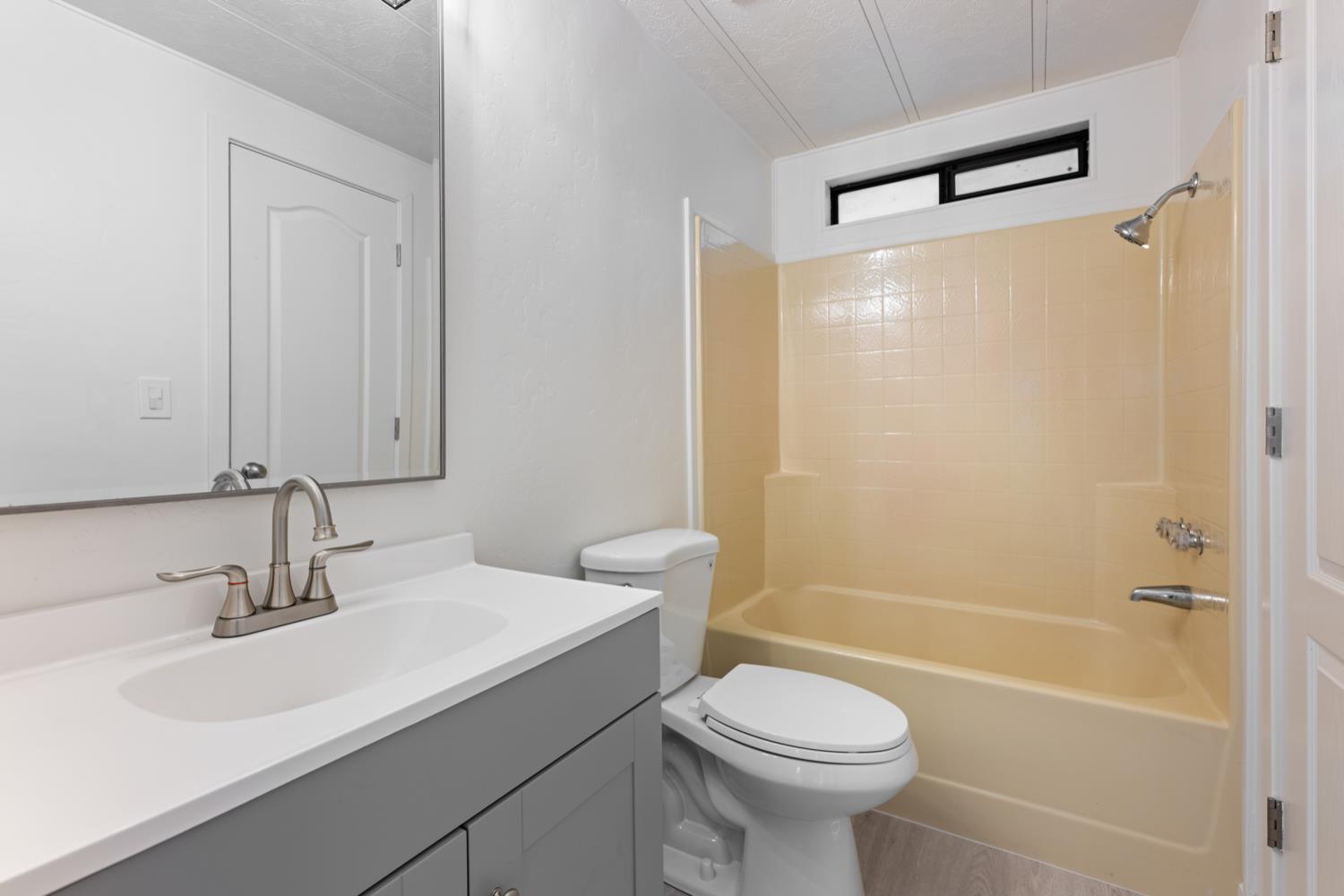 Detail Gallery Image 22 of 33 For 6706 Tam O Shanter Drive 102, Stockton,  CA 95210 - 3 Beds | 2 Baths