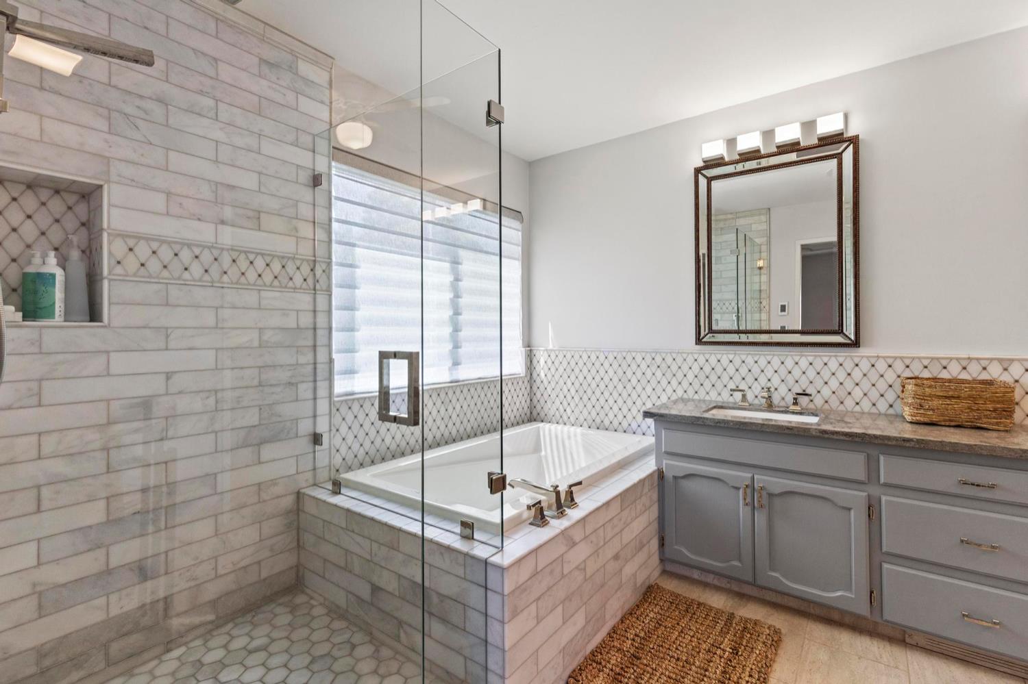 Detail Gallery Image 37 of 63 For 5419 Royal Oaks Dr, Oroville,  CA 95966 - 4 Beds | 2/1 Baths