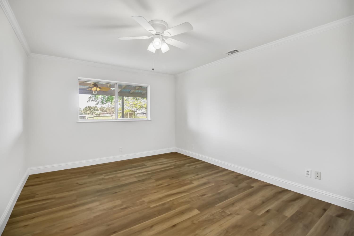 Detail Gallery Image 37 of 82 For 10376 Spiva Rd, Sacramento,  CA 95829 - 4 Beds | 2 Baths