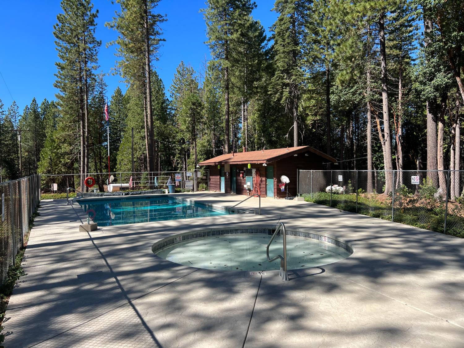 Detail Gallery Image 16 of 20 For 6251 Merry Way, Clipper Mills,  CA 95930 - 3 Beds | 2 Baths
